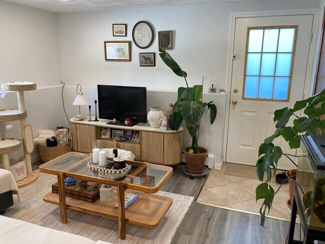 Building Photo - 25 Cleveland St