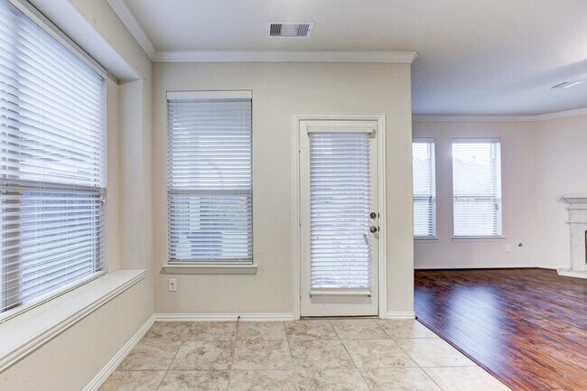 Building Photo - 19806 Amber Village Ln