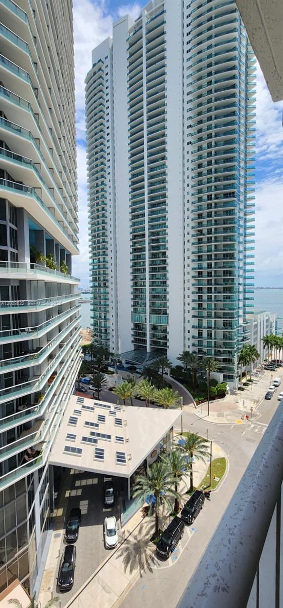 Building Photo - 170 SE 14th St