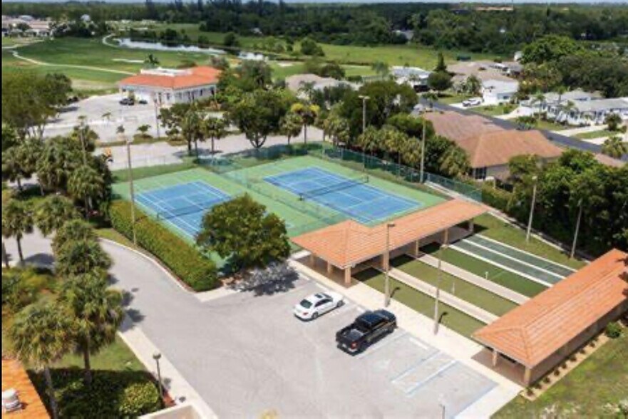 Building Photo - 26630 Rosewood Pointe Dr