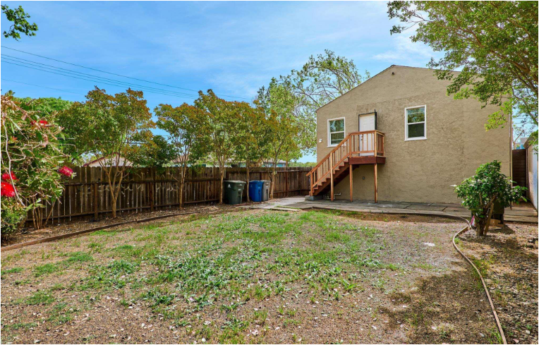 Building Photo - 1440 Beach St