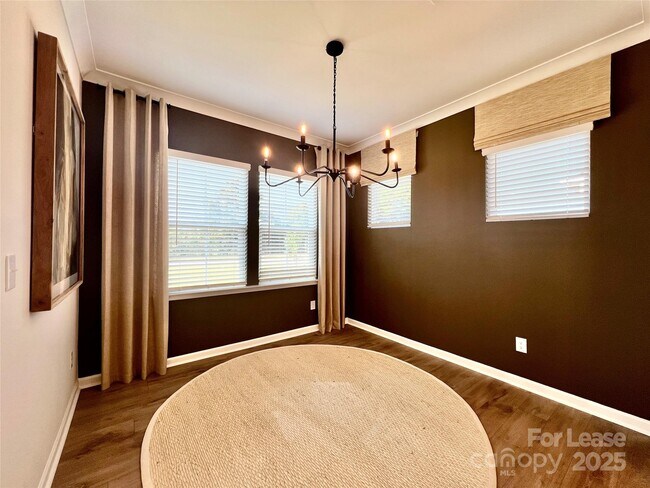 Building Photo - 15906 Parkside crossing Dr
