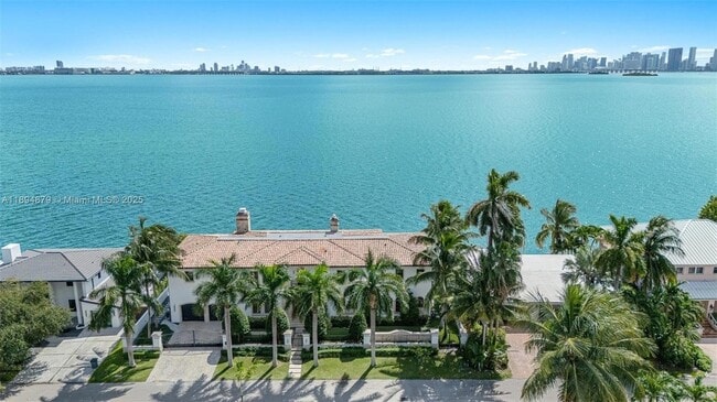 Building Photo - 1331 Bay Terrace