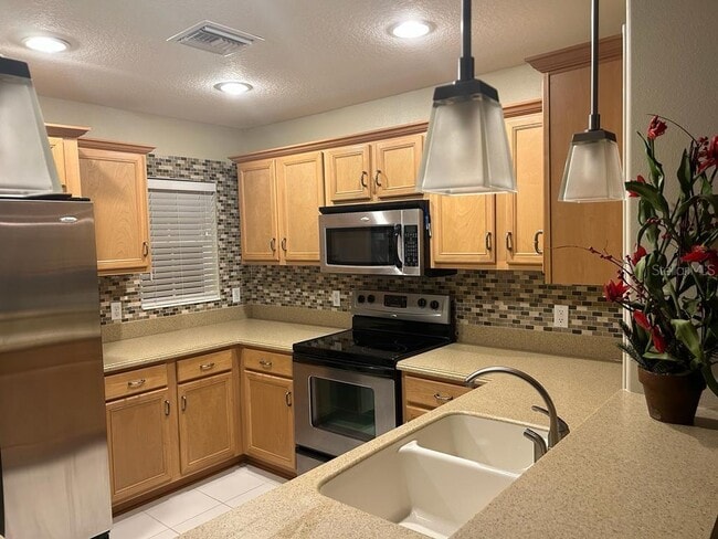 Building Photo - 8807 White Sage Loop