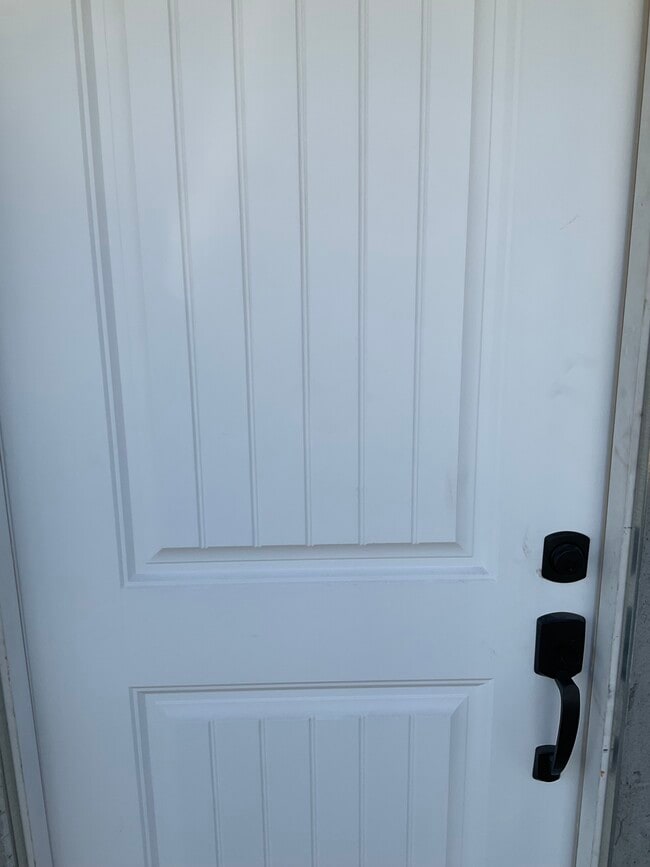 Building Photo - 1487 Claremont Pl