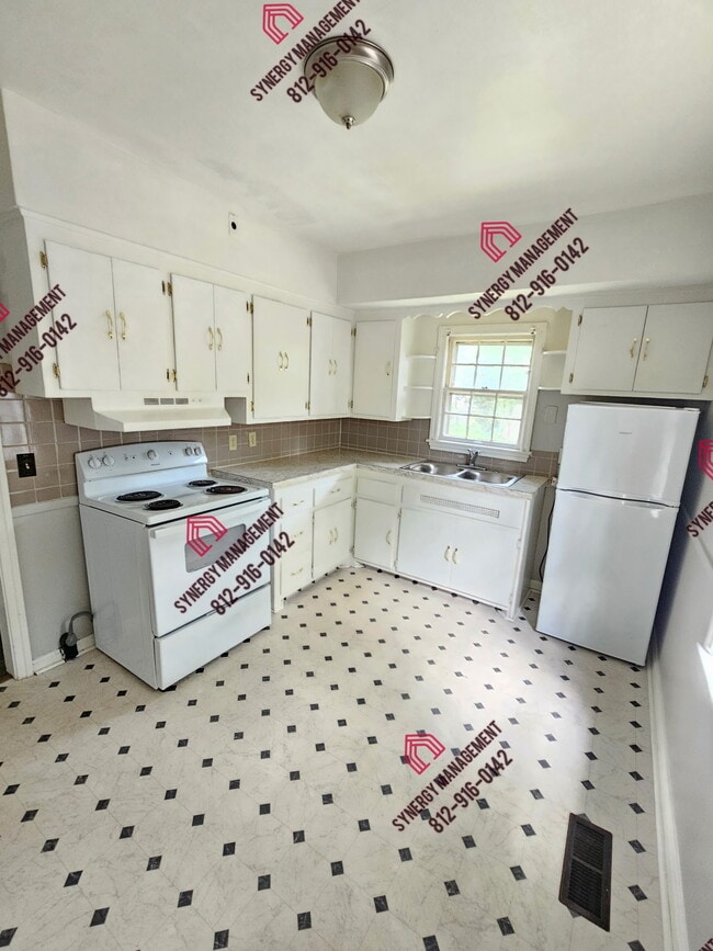 Building Photo - 731 Bayard Park Dr