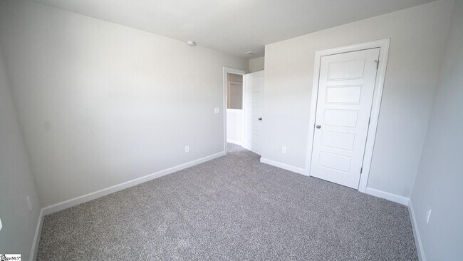 Building Photo - 1029 Killian St