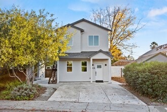 Building Photo - 5008 P St