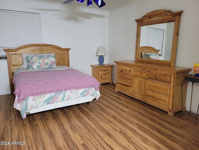 Building Photo - 10610 S 48th St