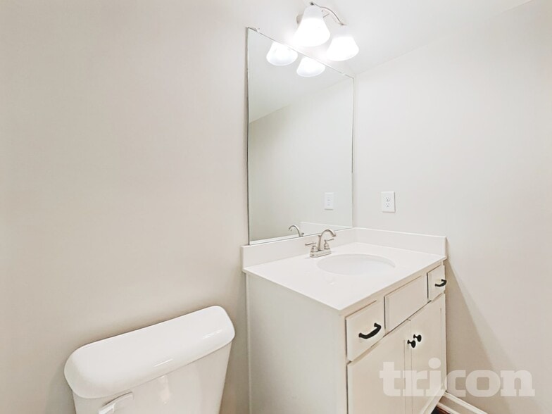 Building Photo - 7 Carrington Way