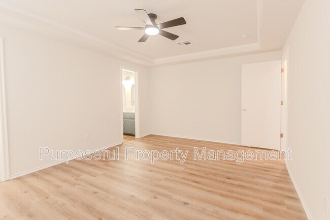 Building Photo - 1109 David Rd