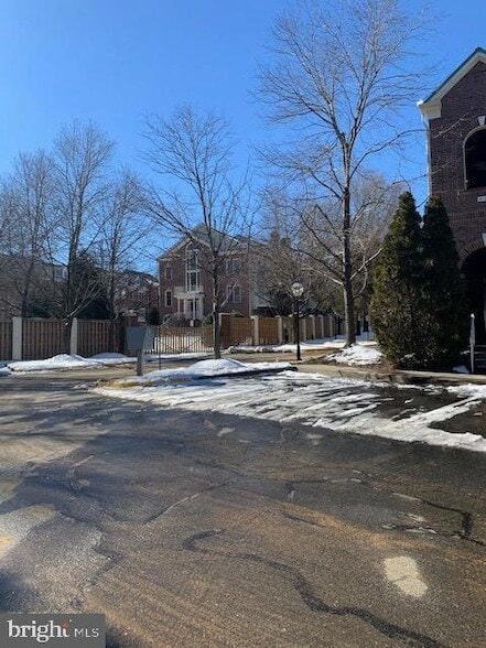 Building Photo - 4120 Vanderbilt Ct