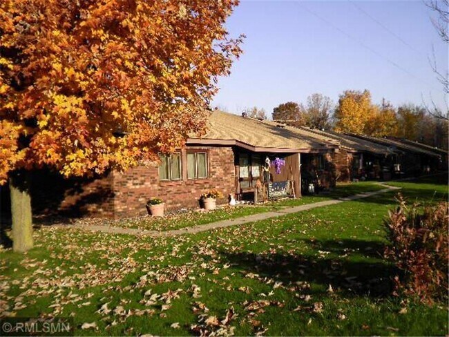 Building Photo - 219 E Clayton Ave