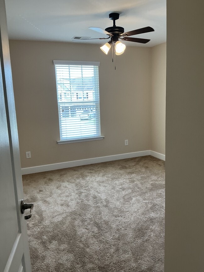 Building Photo - 222 Buttonbush Ct