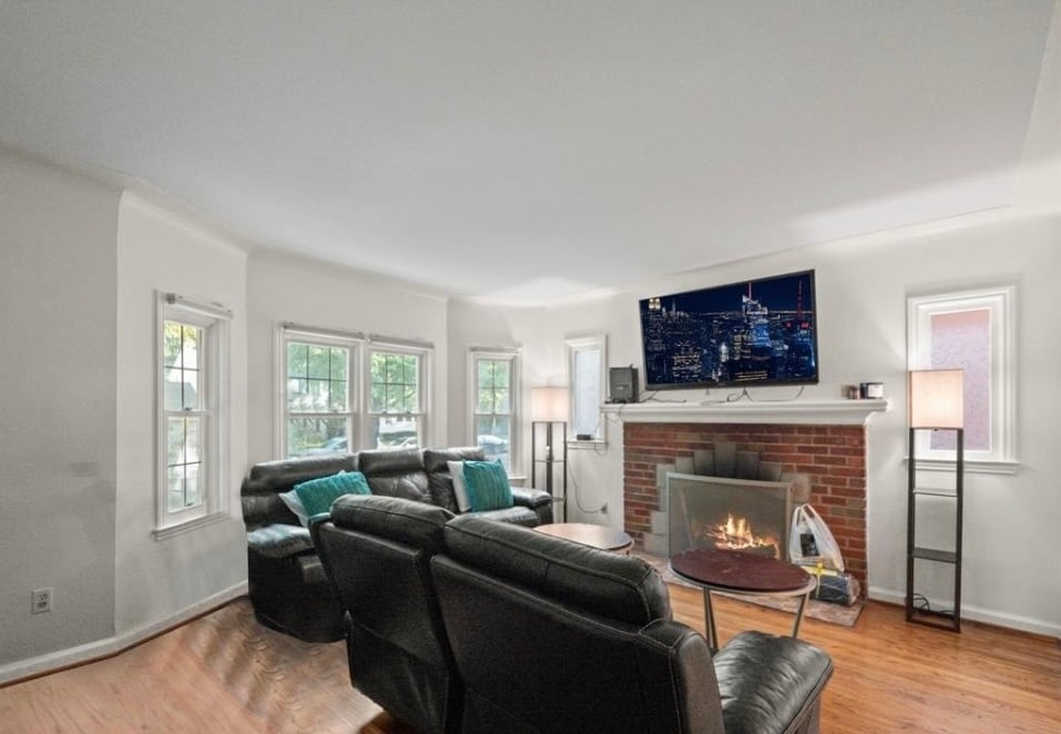 Living Room - 18 Woodward Heights Blvd