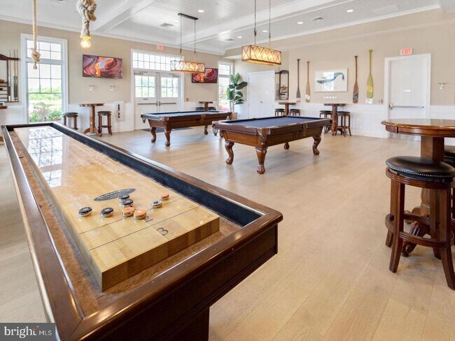 Building Photo - 33789 Freeport Dr