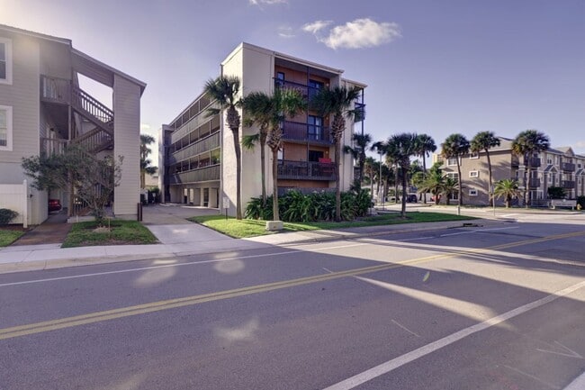Building Photo - Ocean View From Balcony