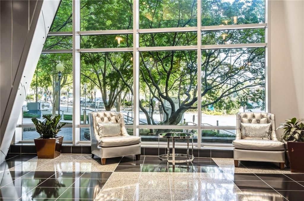 Building Photo - 3338 Peachtree Rd