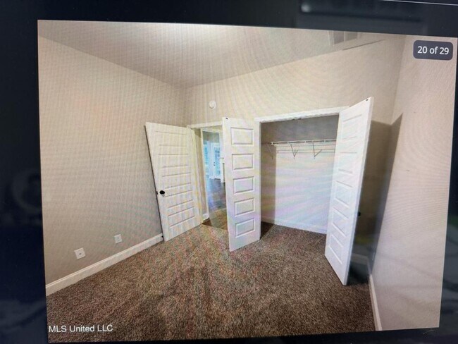 Building Photo - 1107 Sabrina Dr
