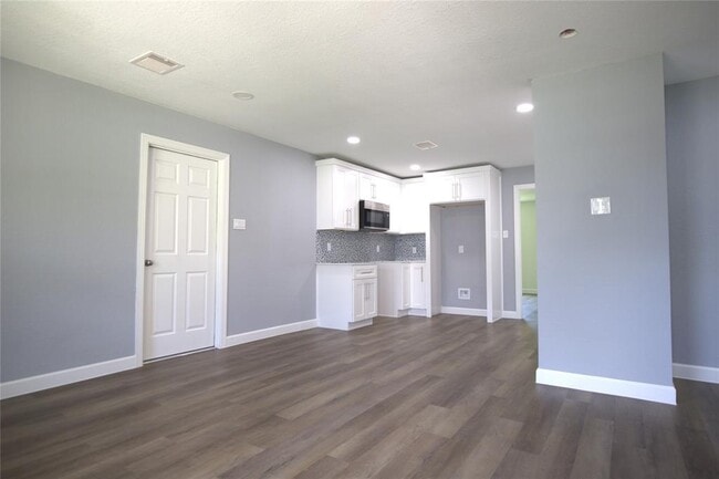 Building Photo - 4517 Brinkley St