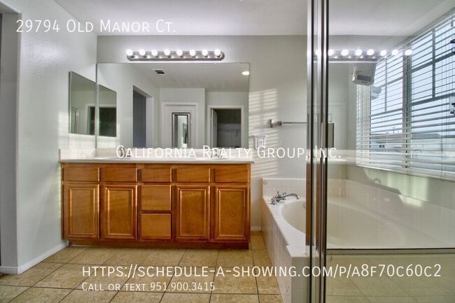 Building Photo - 29794 Old Manor Ct