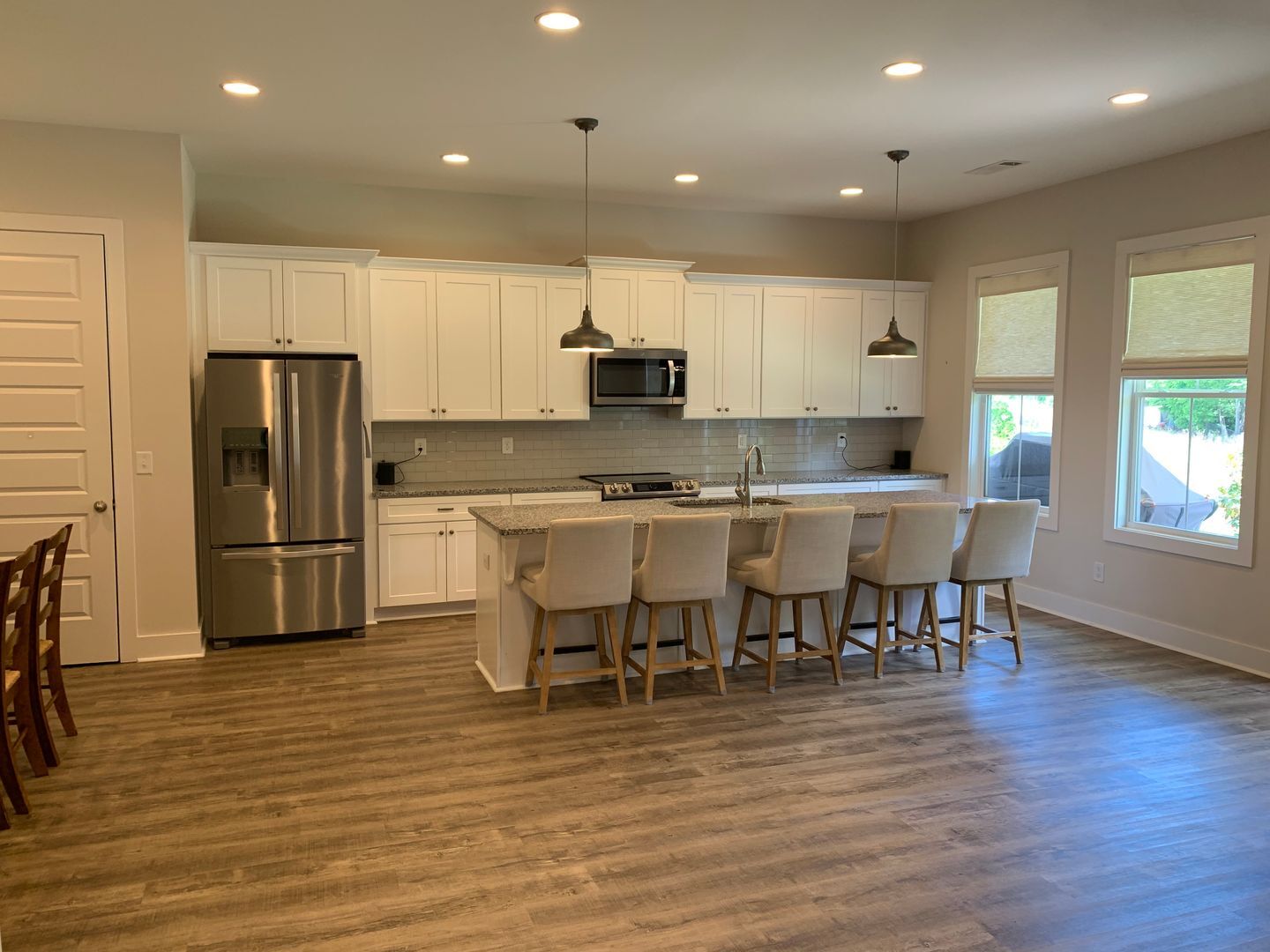 Building Photo - Owens Crossing Townhome