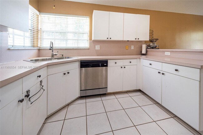 Building Photo - 2260 NW 137th Ave