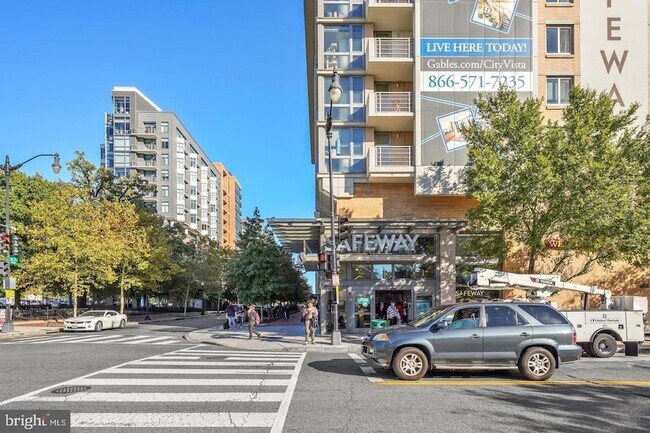 Building Photo - 460 New York Ave NW