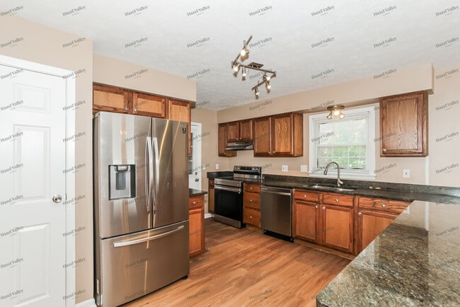 Building Photo - 1743 Fullerton Dr