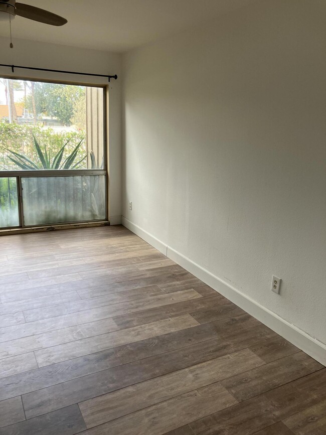 Building Photo - 77805 California Dr
