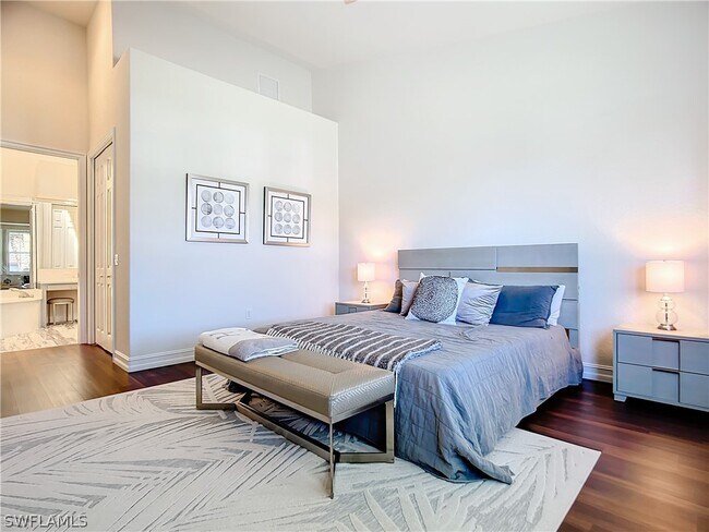 Building Photo - 4752 Stratford Ct