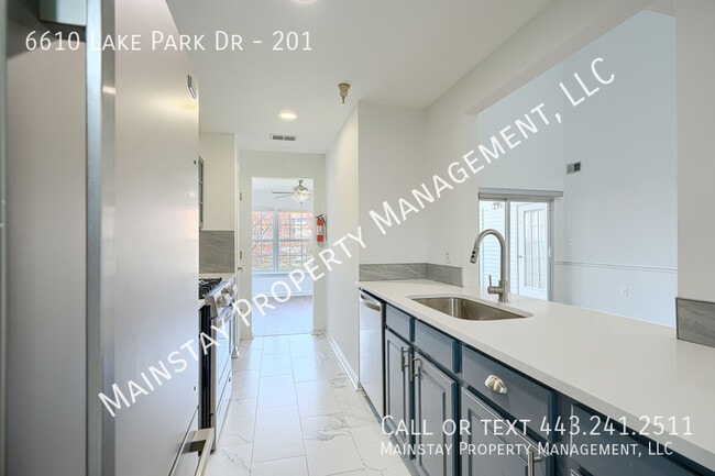 Building Photo - 6610 Lake Park Dr