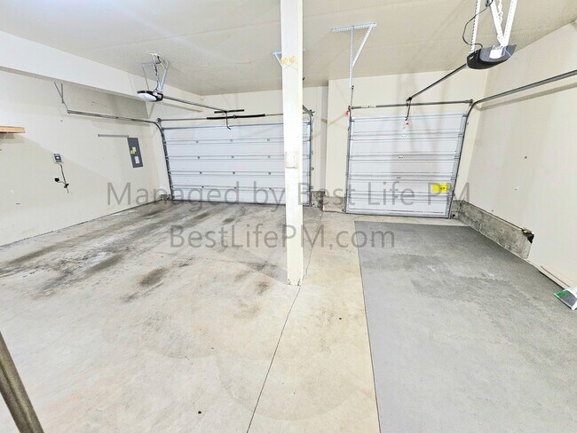 Building Photo - 11040 SE William Otty Rd