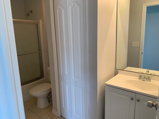 Building Photo - 1803 Royal Ridge Dr