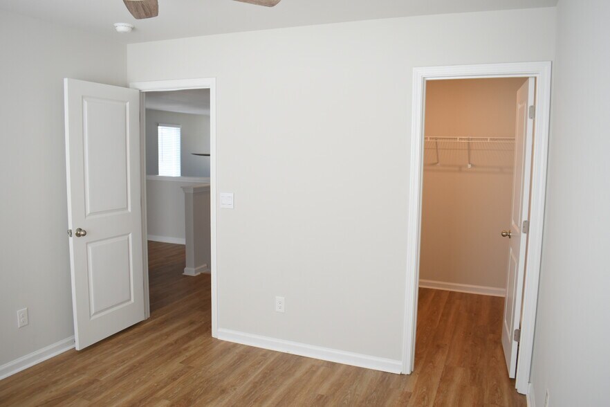 Building Photo - 1070 Clapboard Ln