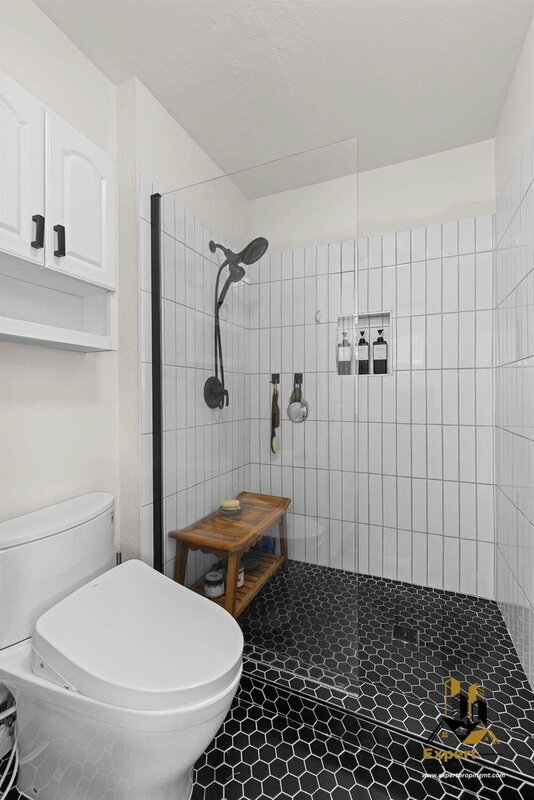 Building Photo - 1814 Vista Creek Dr