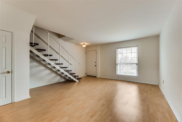 Building Photo - 7759 Royal Ln