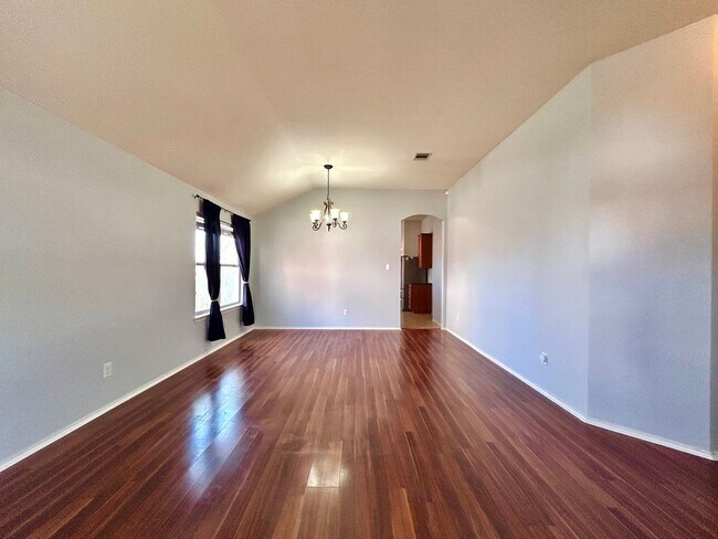 Building Photo - 1801 Rachel Ln