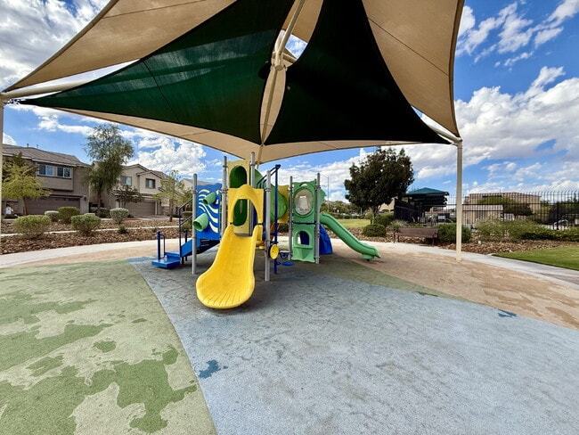Building Photo - 4 BED, 2.5 BATH, 2 CAR-GARAGE, TWO-STORY, SINGLE FAMILY HOME FOR