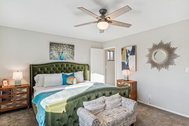 Building Photo - Updated Mesa Home w/ Community Pool/Spa & ...