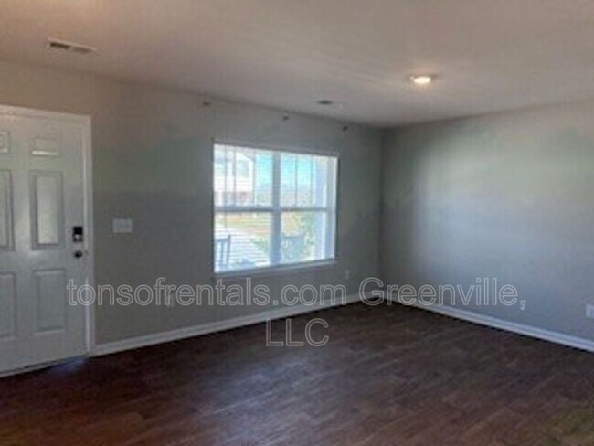 Building Photo - 304 Millen Dr