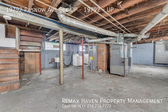 Building Photo - 19792 Pasnow Ave