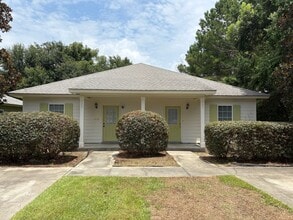 Building Photo - Ruella Duplexes