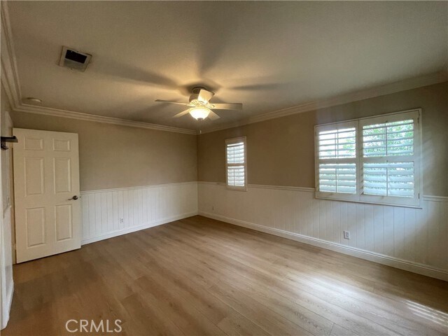 Building Photo - 16 Rosenblum
