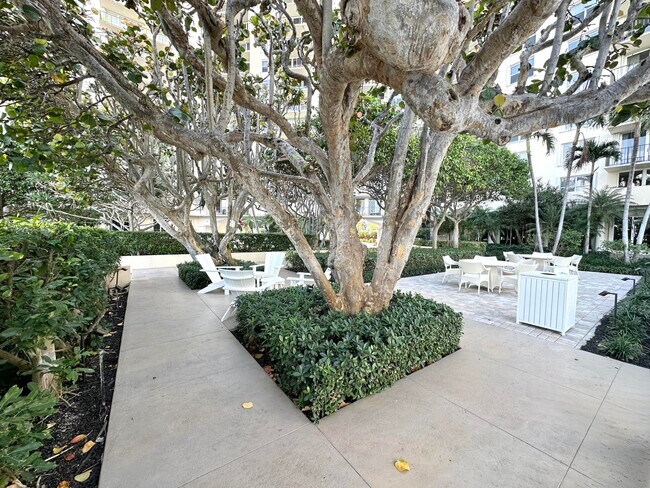 Building Photo - 1801 S Flagler Dr
