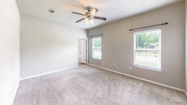 Building Photo - We are offering a November move-in special...