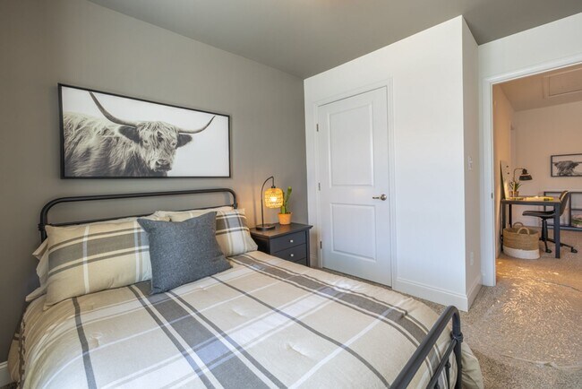 Building Photo - NEWLY RENOVATED + Washer and Dryer Included!