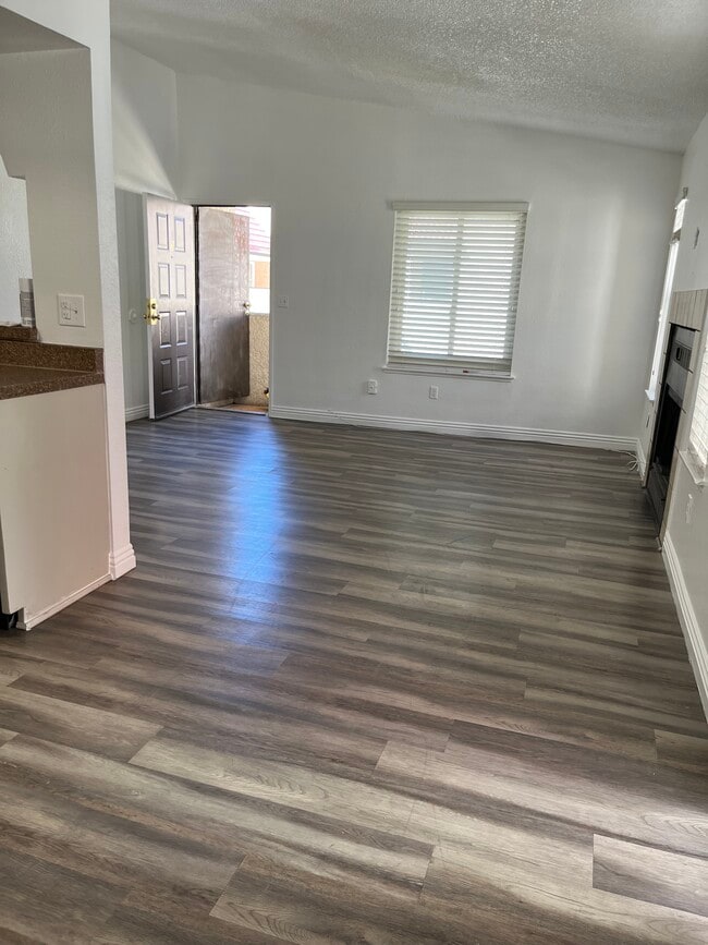 Building Photo - 5078 Spencer St