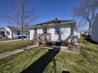 Building Photo - 912 Douglas St
