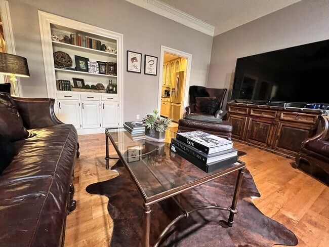 Building Photo - 37 Lafayette Pl